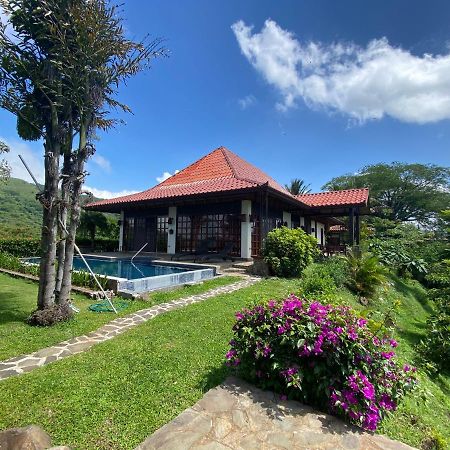 Tropical Balinese Villa Atenas Escobal Extérieur photo