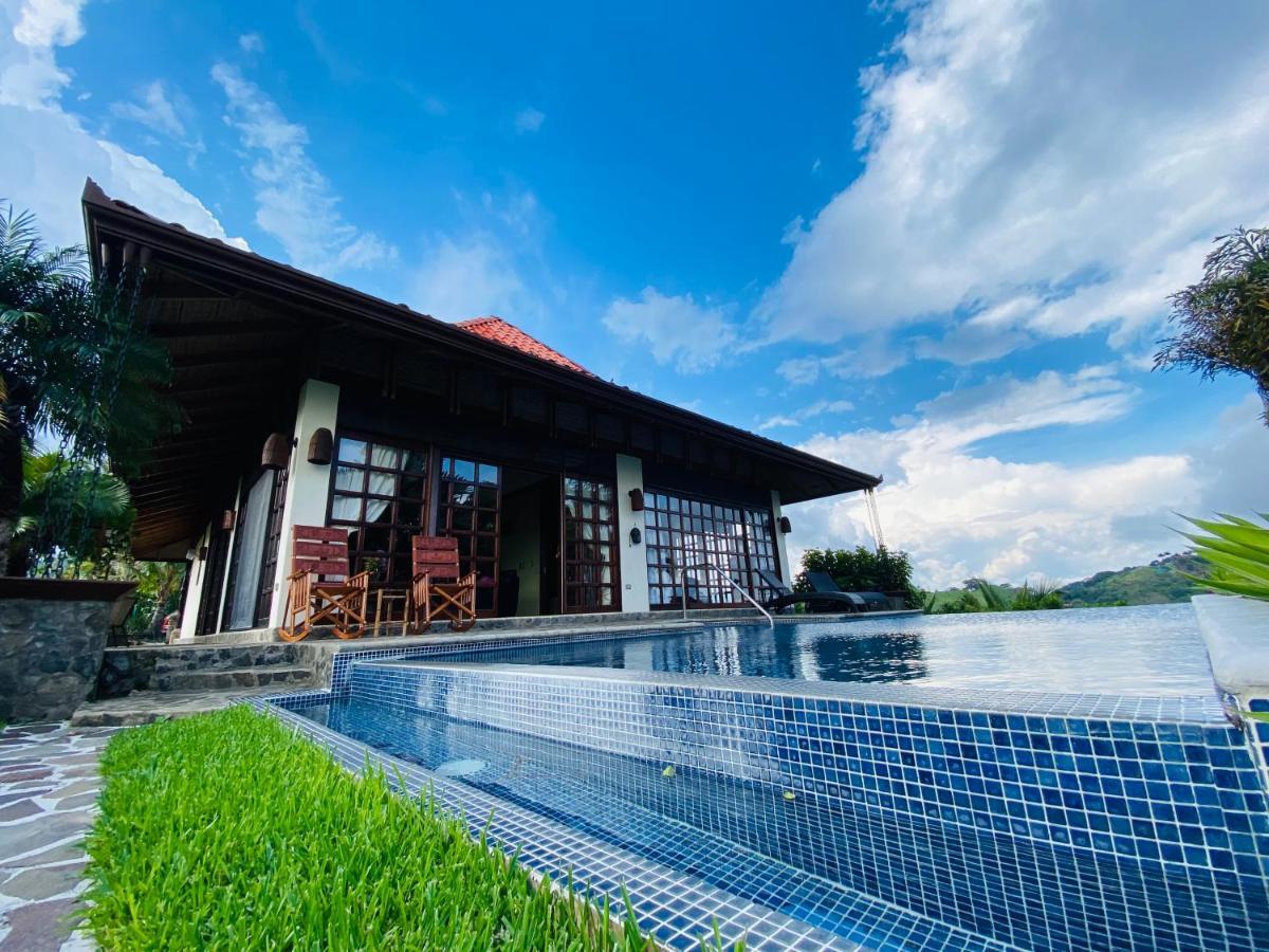 Tropical Balinese Villa Atenas Escobal Extérieur photo