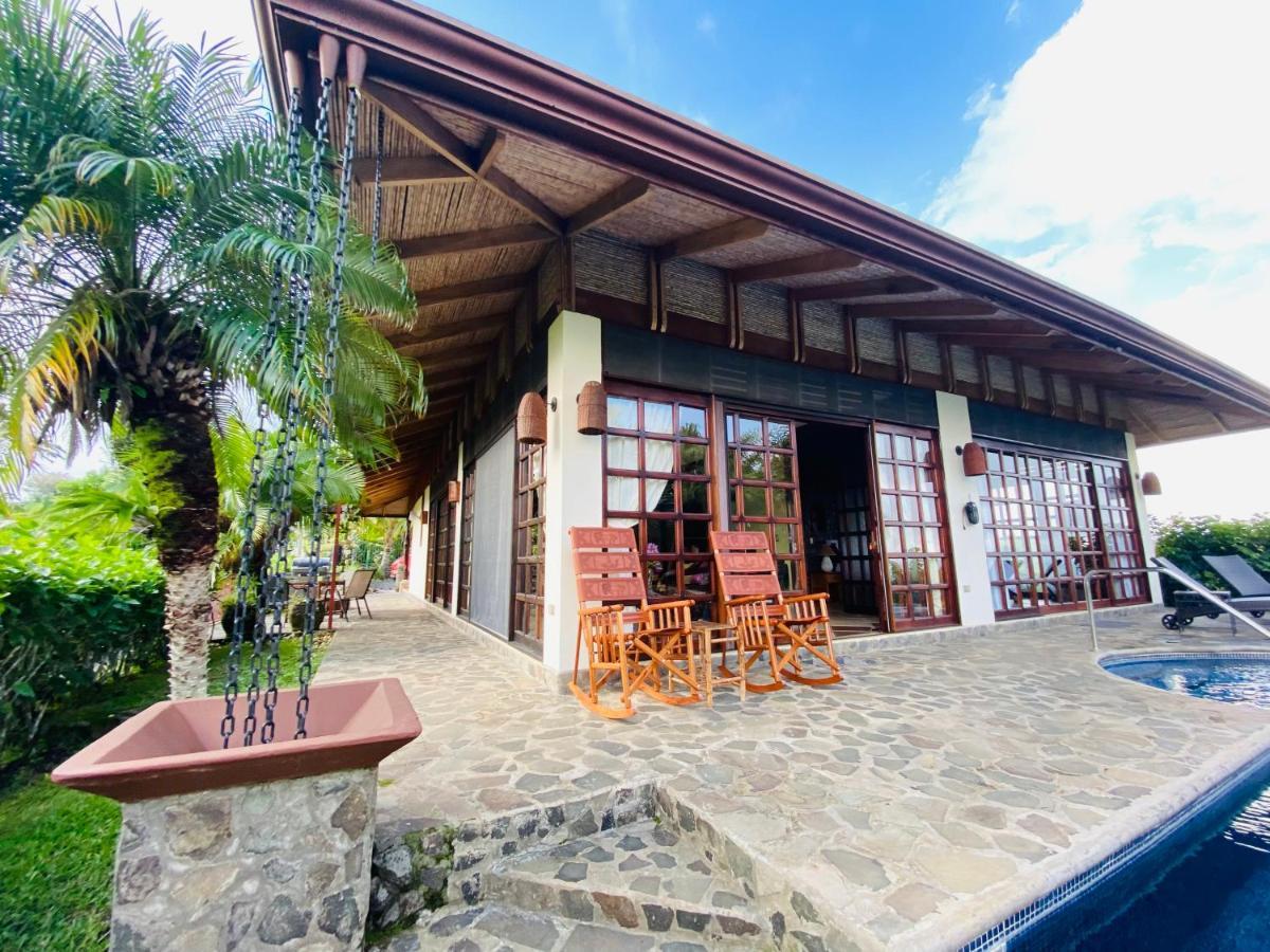 Tropical Balinese Villa Atenas Escobal Extérieur photo