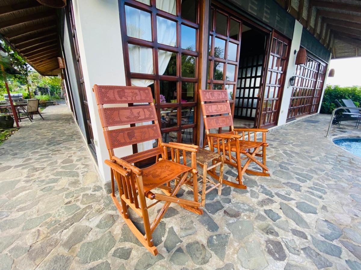 Tropical Balinese Villa Atenas Escobal Extérieur photo